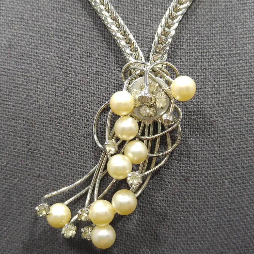 Vintage Hobé Pearl Rhinestone Modernist Necklace 16 Inch